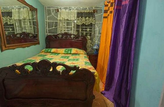 casa particular - bedroom